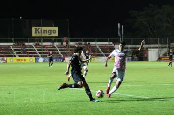 San Lorenzo y Libertad abren la décima