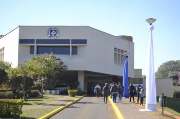 Familiar de fallecido COVID amenazó a médicos del Hospital de Itauguá