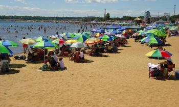 Playas encarnacenas habilitadas pese a decreto presidencial