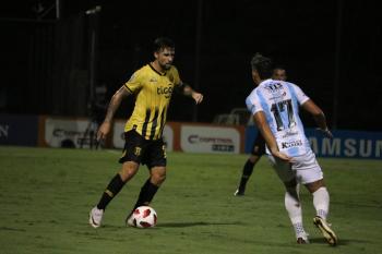 Guaireña FC y Guaraní, en la Nueva Olla