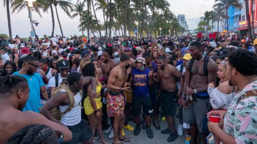 Decretan toque de queda en Miami tras descontrol por spring break