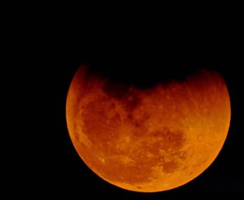 Eclipse lunar de más larga duración en 580 años, podrá verse este Viernes