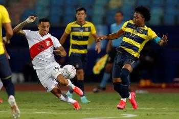 Perú reacciona y logra el empate ante Ecuador