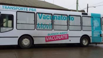 Buenos Aires activa vacunatorios móviles y van casa por casa