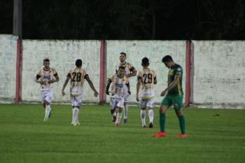 Golea y accede a Octavos de Copa Paraguay