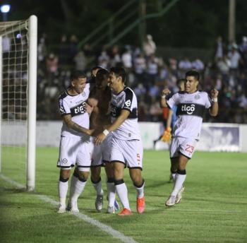 Olimpia gana en el debut de Cáceres