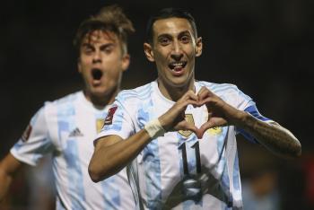 Argentina triunfa en Montevideo