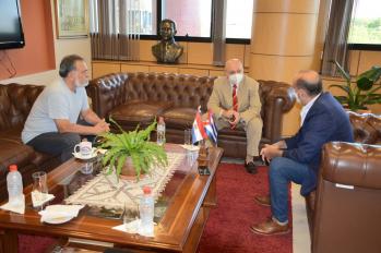 Embajador de Cuba plantea una mayor cooperación con Paraguay