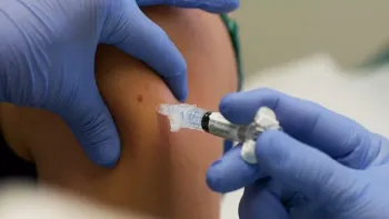 Chile inició vacunación Anti-covid con la cuarta dosis