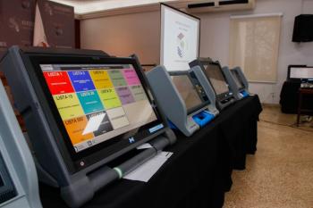 Máquinas electorales fueron enviadas a nuevos distritos