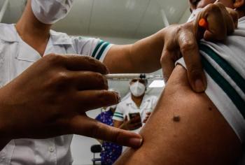 Vacunatorios reanudan atención el martes 3 de mayo