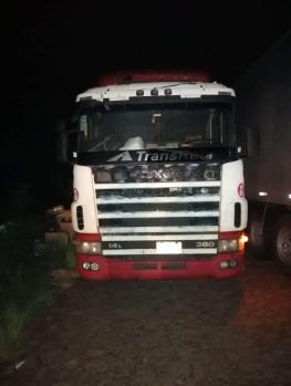 Policías logran frustrar asalto a camioneros en Coronel Oviedo
