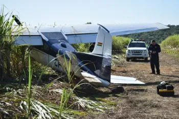 Autoridades buscan a piloto de aeronave abandonada en Guairá